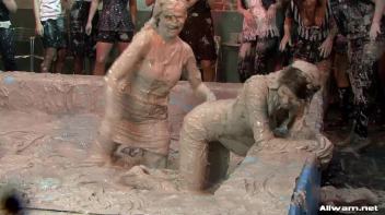Muddy Madness Screencap 36 on www.sinx.com