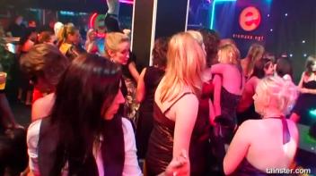 Pussy Casino Part 4 - Cam 1 Screencap 51 on www.sinx.com