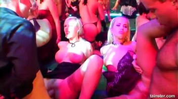 Pussy Casino Part 4 - Cam 1 Screencap 63 on www.sinx.com