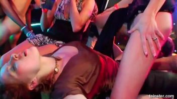 Pussy Casino Part 4 - Cam 1 Screencap 35 on www.sinx.com