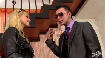 Aspiring Singer Aims To Impress Screencap 4 on www.sinx.com