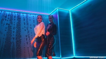 Show Me Wet You're Workin' With! Screencap 14 on www.sinx.com