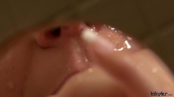 Top Notch Cum Guzzler Screencap 21 on www.sinx.com