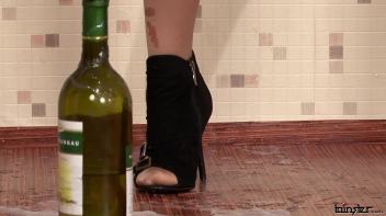 Top Notch Cum Guzzler Screencap 35 on www.sinx.com