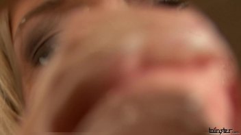 Top Notch Cum Guzzler Screencap 51 on www.sinx.com