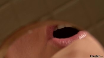 Top Notch Cum Guzzler Screencap 6 on www.sinx.com