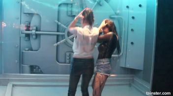 Soaking wet sexy babes Screencap 2 on www.sinx.com