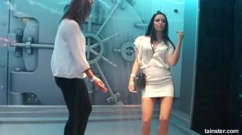 Soaking wet sexy babes Screencap 70 on www.sinx.com