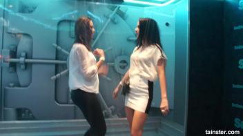 Soaking wet sexy babes Screencap 72 on www.sinx.com