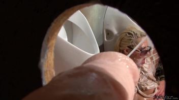 Creamed Up Lesbo Delight Screencap 66 on www.sinx.com