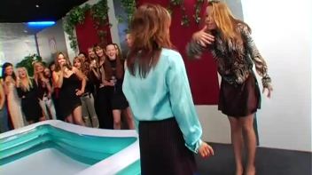 Beautiful Babes Get Nasty In This Oily Match Screencap 9 on www.sinx.com