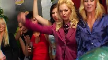 Beautiful Babes Get Nasty In This Oily Match Screencap 48 on www.sinx.com