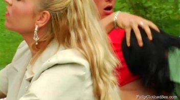 Fully Clothed Porkin' In The Park Screencap 15 on www.sinx.com