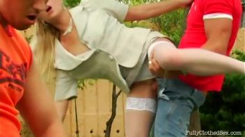 Fully Clothed Porkin' In The Park Screencap 51 on www.sinx.com