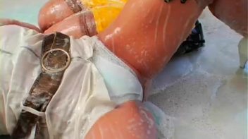 Lesbian Laundromat Screencap 106 on www.sinx.com