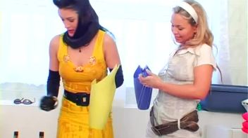 Lesbian Laundromat Screencap 19 on www.sinx.com