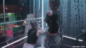 Titty Shakin' Shower Time Screencap 11 on www.sinx.com