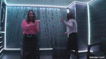 Titty Shakin' Shower Time Screencap 15 on www.sinx.com