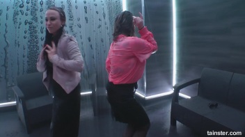 Titty Shakin' Shower Time Screencap 17 on www.sinx.com