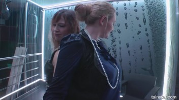 Titty Shakin' Shower Time Screencap 35 on www.sinx.com