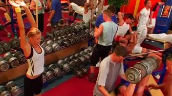Bisexual Gym Party Gets Going! Screencap 26 on www.sinx.com