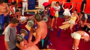 Bisexual Gym Party Gets Going! Screencap 27 on www.sinx.com