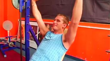 Bisexual Gym Party Gets Going! Screencap 29 on www.sinx.com