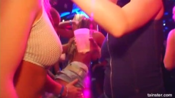 Blue Jean Babes Part 2 Cam 1 Screencap 50 on www.sinx.com
