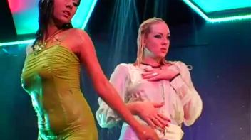 Elegant and Beautiful Wetlook Action Screencap 23 on www.sinx.com