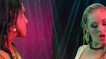 Elegant and Beautiful Wetlook Action Screencap 31 on www.sinx.com