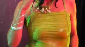 Elegant and Beautiful Wetlook Action Screencap 38 on www.sinx.com