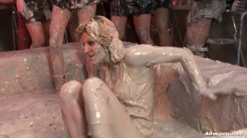 Mud Babes With Rage Screencap 46 on www.sinx.com