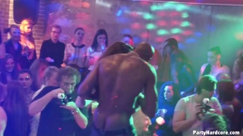 Party Hardcore Gone Crazy Vol. 34 Part 1 - Cam 2 Screencap 24 on www.sinx.com