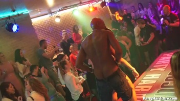 Party Hardcore Gone Crazy Vol. 34 Part 1 - Cam 2 Screencap 32 on www.sinx.com