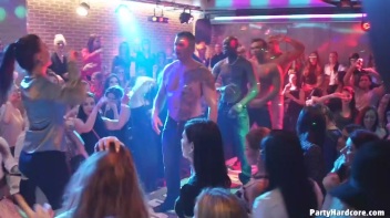 Party Hardcore Gone Crazy Vol. 34 Part 1 - Cam 2 Screencap 43 on www.sinx.com