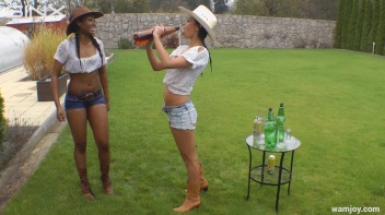 Wet And Wild Cowgirl Cuties Screencap 37 on www.sinx.com