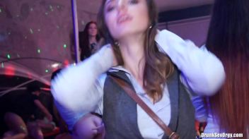 International Summer Lovin' Part 4 - Main Edit Screencap 24 on www.sinx.com