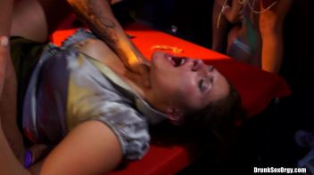 International Summer Lovin' Part 4 - Main Edit Screencap 44 on www.sinx.com