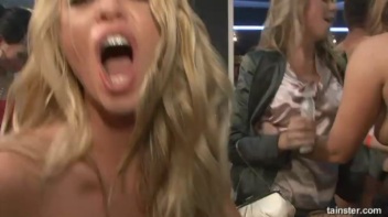 Gash Gamblers Part 3 - Cam 1 Screencap 23 on www.sinx.com