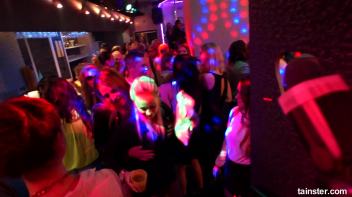 Fanatic Fuckfriends Part 1 - Lesbian Cam Screencap 7 on www.sinx.com