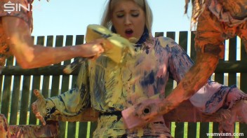 Babes Painting Project Gets Messy Screencap 34 on www.sinx.com