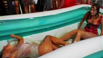 Nasty Pool Of Slippery Corn Oil Screencap 29 on www.sinx.com