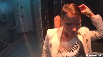 Babes On Wetlook Display Screencap 90 on www.sinx.com