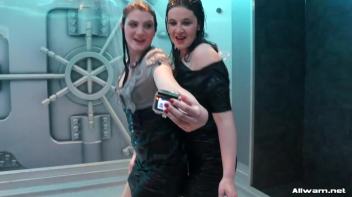 Babes On Wetlook Display Screencap 65 on www.sinx.com