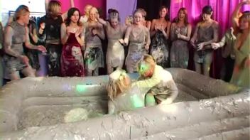 Elegant Muddy Wrestling? Screencap 1 on www.sinx.com