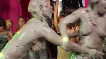 Elegant Muddy Wrestling? Screencap 65 on www.sinx.com