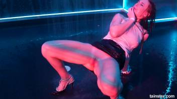 Rich Dicks Of Porn Part 6 - Main Edit Screencap 21 on www.sinx.com