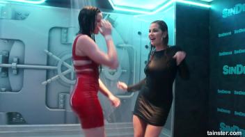 Teasing babes getting dripping wet Screencap 11 on www.sinx.com