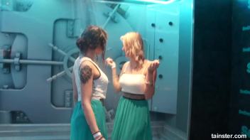 Teasing babes getting dripping wet Screencap 60 on www.sinx.com