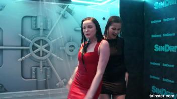 Teasing babes getting dripping wet Screencap 7 on www.sinx.com